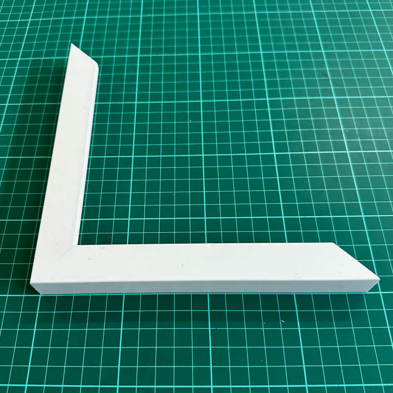 code a white box 22mm w outer edge